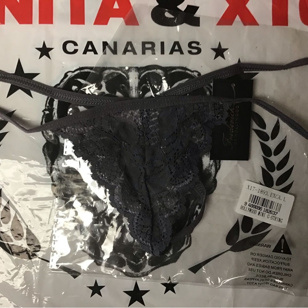 Fredericks,of Hollywood G-String Large